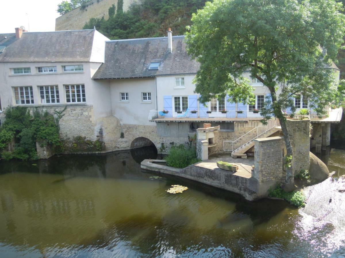 Moulin De L'Abbesse Acomodação com café da manhã Thouars Exterior foto